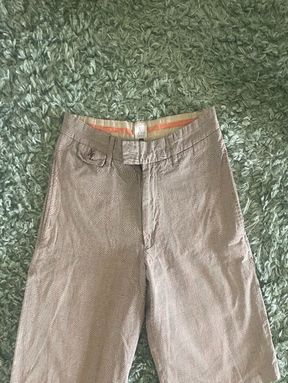 Extra Large Homme short Pants , SIze 32 - Limited Edition